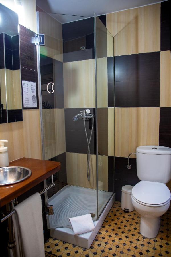 Hostal Gud Саламанка Екстериор снимка