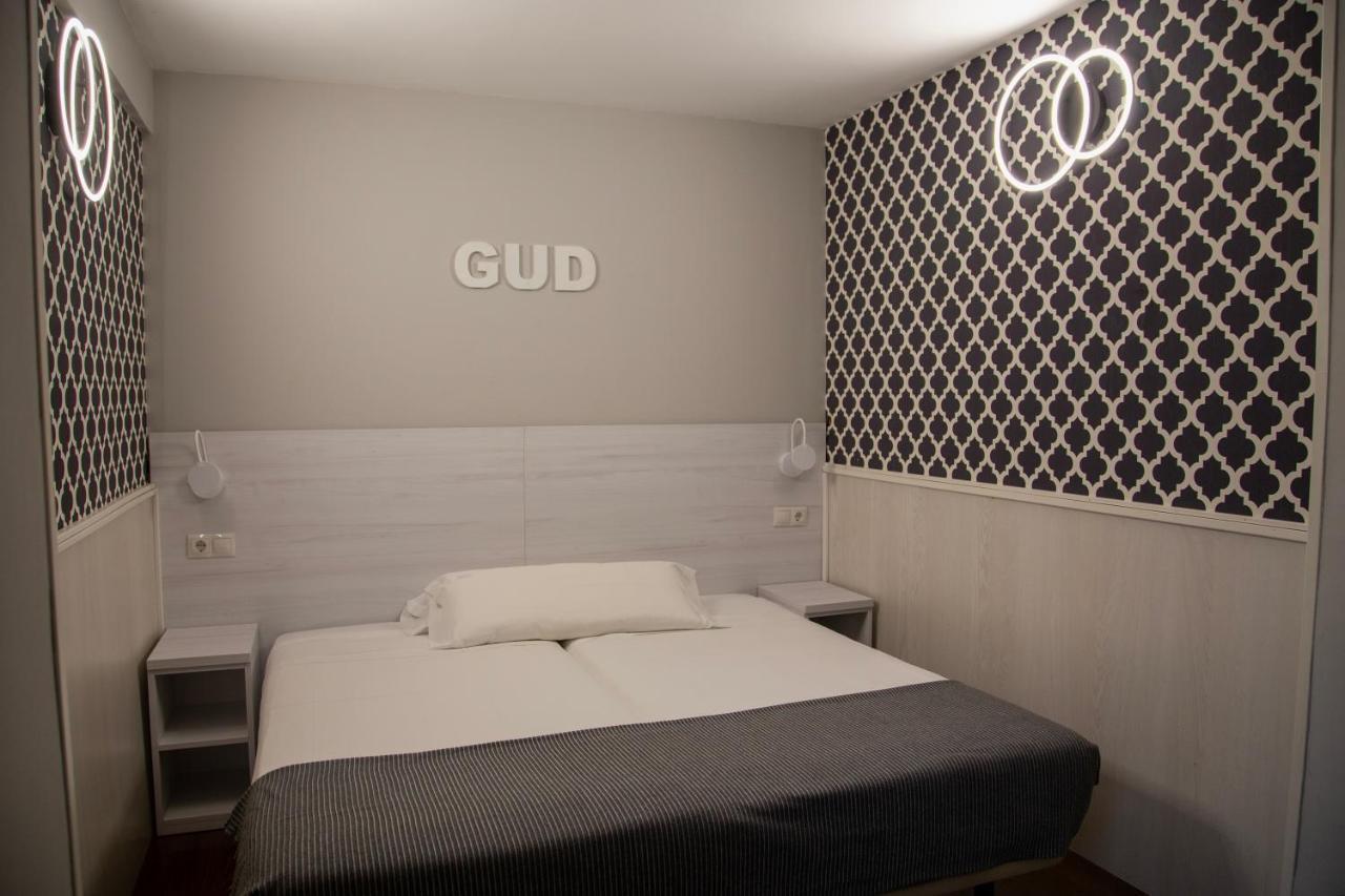 Hostal Gud Саламанка Екстериор снимка
