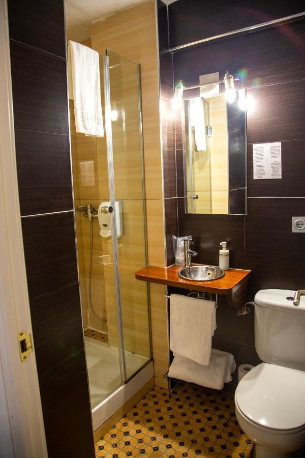 Hostal Gud Саламанка Екстериор снимка