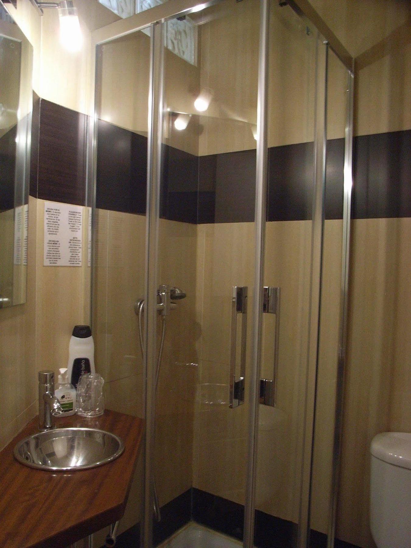 Hostal Gud Саламанка Екстериор снимка