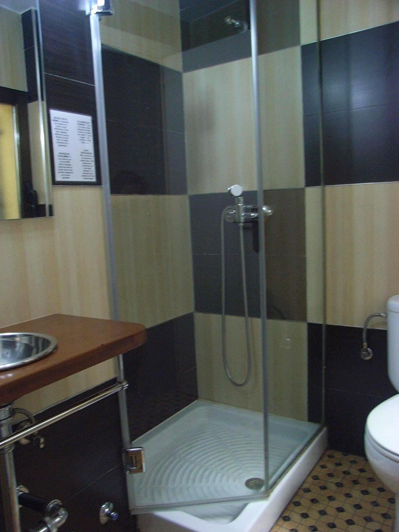 Hostal Gud Саламанка Екстериор снимка