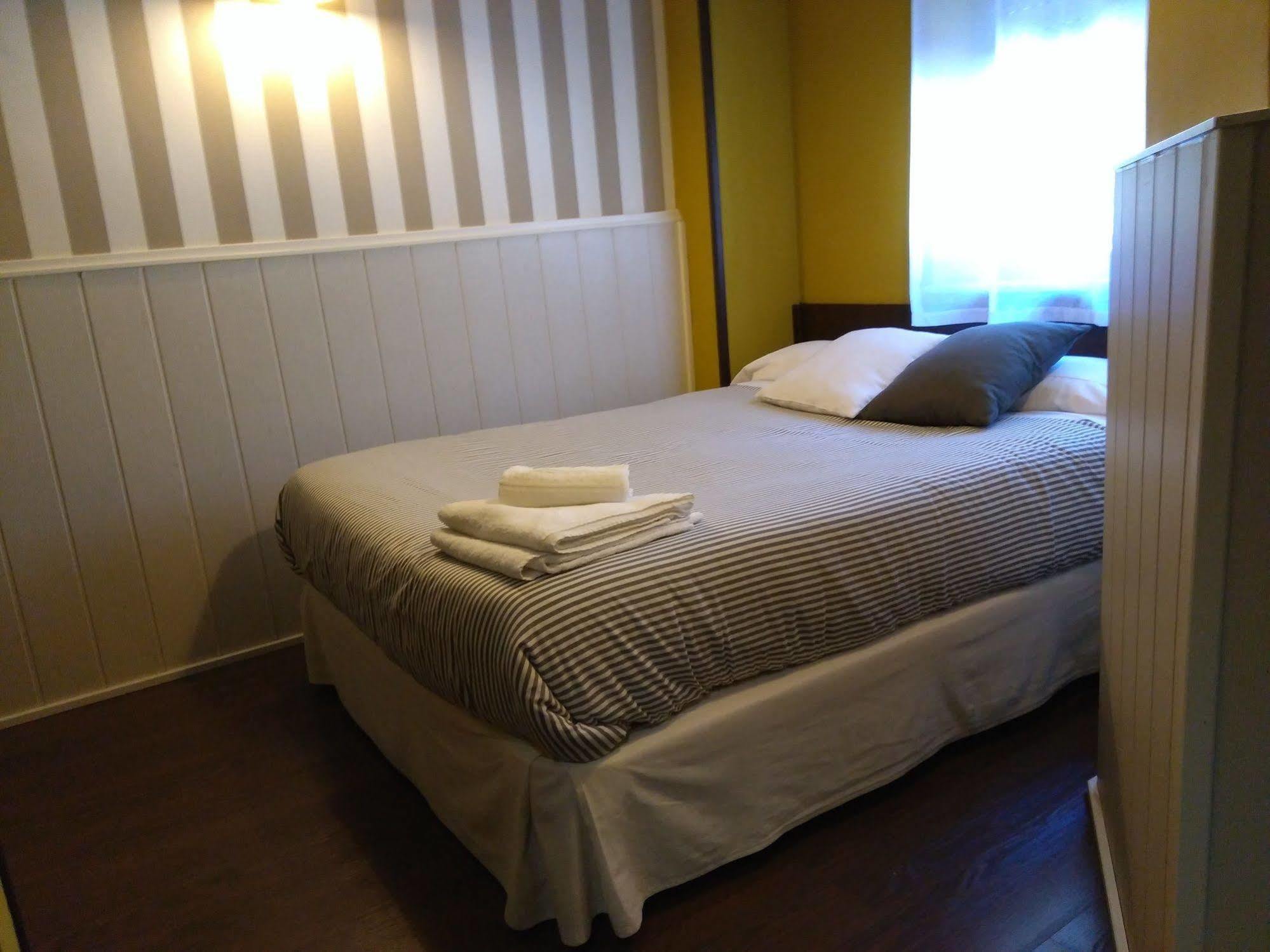 Hostal Gud Саламанка Екстериор снимка
